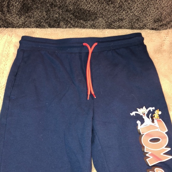 🔹4 for $30 Tom and Jerry Joggers, Medium - Picture 3 of 6
